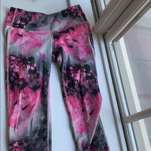 Athleta Capri Leggings